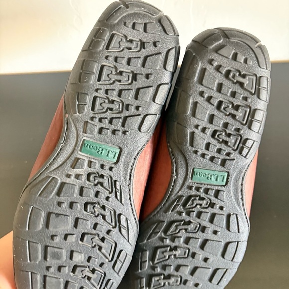 NWOT L.L. Bean Women's Brown Leather Loafer Driving Moccasins w/Tassel Comfort - Picture 8 of 12